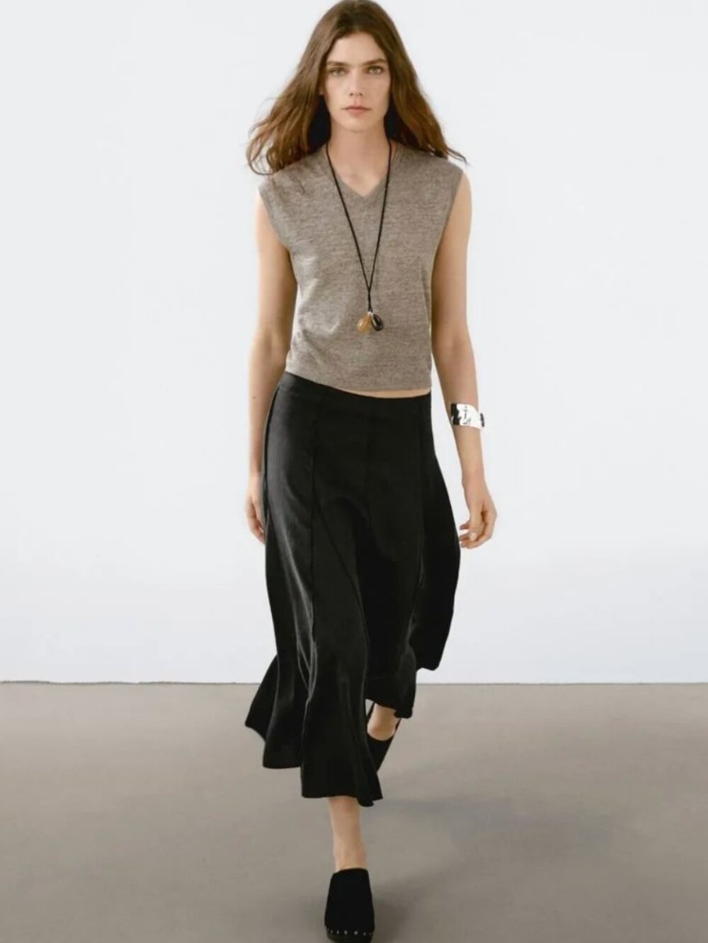 Massimo Dutti Flared midi skirt with seam details
